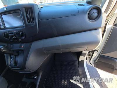 2021 Nissan NV200 Compact Cargo SV 115.2" WB - zdjęcie 18 z 27 - miniatura