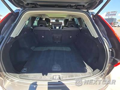 2024 Volvo XC60 B5 Core Dark Theme - zdjęcie 11 z 19 - miniatura