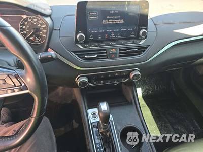 2020 Nissan Altima SR - zdjęcie 10 z 28 - miniatura