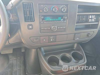 2025 Chevrolet Express 2500 Cargo Van 1WT 135.0" WB - zdjęcie 10 z 20 - miniatura