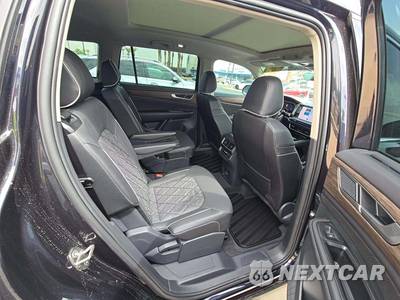 2026 Volkswagen Atlas 2.0T SEL Premium R-Line - zdjęcie 17 z 22 - miniatura