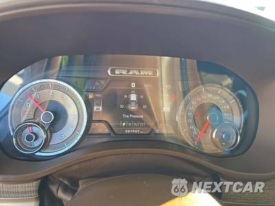 2020 Ram 1500 Longhorn Crew Cab Short Bed - zdjęcie 6 z 31 - miniatura