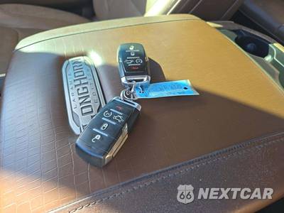 2020 Ram 1500 Longhorn Crew Cab Short Bed - zdjęcie 5 z 31 - miniatura