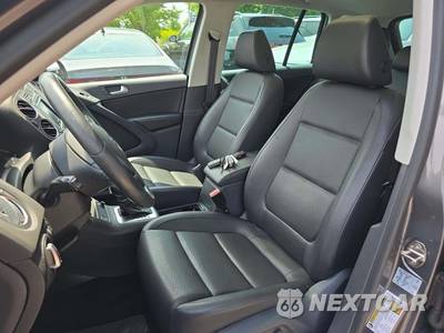 2016 Volkswagen Tiguan SE - zdjęcie 6 z 28 - miniatura