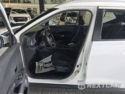 2023 Nissan Kicks SV - zdjęcie 3 z 29 - miniatura