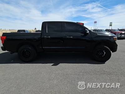2018 Nissan TITAN SV Crew Cab Short Bed - zdjęcie 5 z 33 - miniatura
