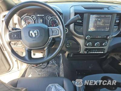 2024 Ram 3500 Cab Chassis Tradesman Regular Cab DRW - zdjęcie 10 z 21 - miniatura