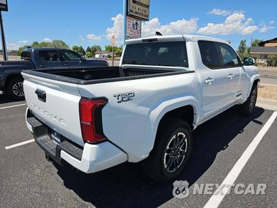 2025 Toyota Tacoma TRD Sport Crew Cab Medium Bed - zdjęcie 3 z 21 - miniatura