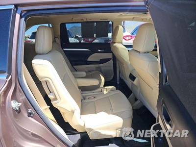 2018 Toyota Highlander XLE - zdjęcie 17 z 23 - miniatura