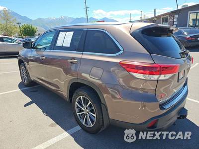 2018 Toyota Highlander XLE - zdjęcie 2 z 23 - miniatura