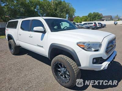 2017 Toyota Tacoma TRD Off-Road Crew Cab Long Bed - zdjęcie 4 z 29 - miniatura