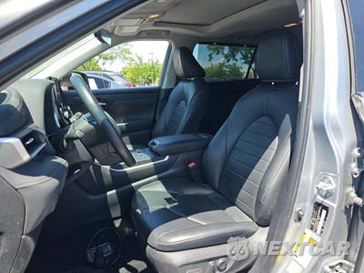 2024 Toyota Highlander XLE - zdjęcie 6 z 22 - miniatura