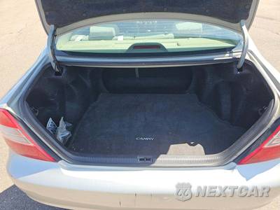 2002 Toyota Camry LE - zdjęcie 14 z 32 - miniatura