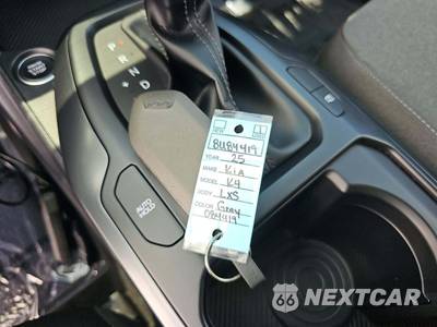 2025 Kia K4 LXS - zdjęcie 8 z 21 - miniatura
