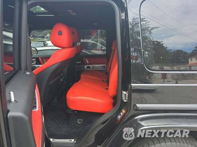 2025 Mercedes-Benz G 550 4MATIC - zdjęcie 13 z 20 - miniatura