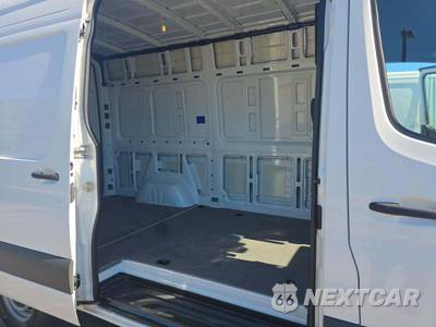 2025 Mercedes-Benz Sprinter 2500 Cargo Van Standard Roof 144.0" WB - zdjęcie 15 z 24 - miniatura