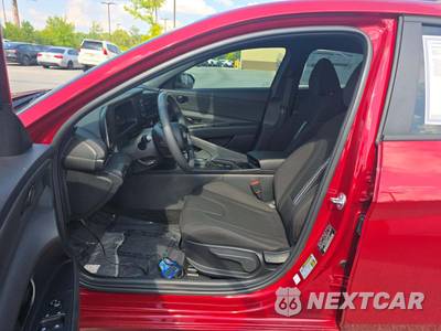 2026 Hyundai Elantra SEL Sport - zdjęcie 6 z 20 - miniatura