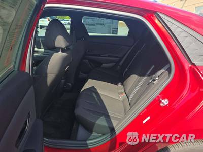 2026 Hyundai Elantra SEL Sport - zdjęcie 13 z 20 - miniatura