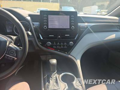 2021 Toyota Camry LE - zdjęcie 10 z 30 - miniatura