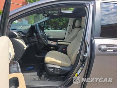 2022 Toyota Sienna XLE 8-Passenger 120.5" WB - zdjęcie 6 z 21 - miniatura