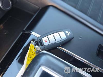 2024 Mitsubishi Outlander SE - zdjęcie 8 z 26 - miniatura