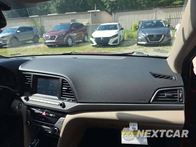 2017 Hyundai Elantra Limited Sedan - zdjęcie 19 z 35 - miniatura