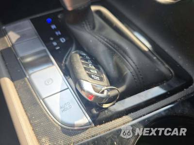 2023 Hyundai Elantra SEL - zdjęcie 8 z 23 - miniatura