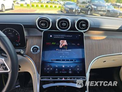 2023 Mercedes-Benz GLC 300 4MATIC - zdjęcie 10 z 23 - miniatura