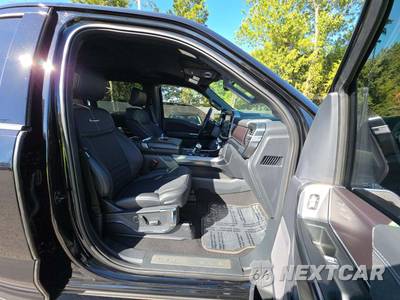 2026 Ford F-150 Platinum Crew Cab Short Bed - zdjęcie 18 z 23 - miniatura