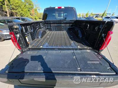 2026 Ford F-150 Platinum Crew Cab Short Bed - zdjęcie 14 z 23 - miniatura