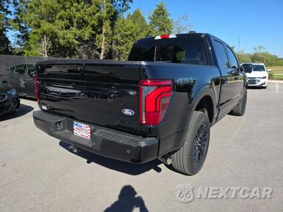 2026 Ford F-150 Platinum Crew Cab Short Bed - zdjęcie 3 z 23 - miniatura