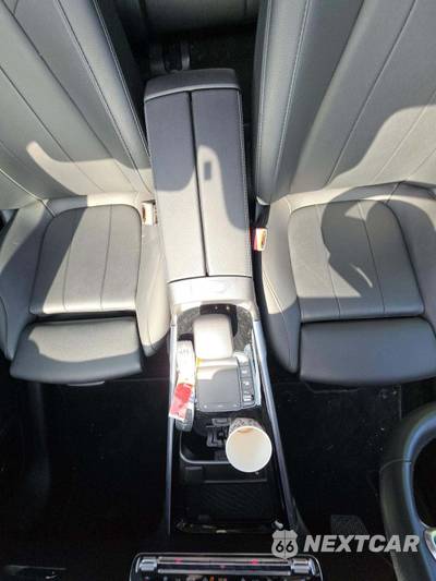 2023 Mercedes-Benz EQB 350 - zdjęcie 8 z 27 - miniatura