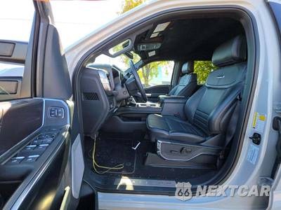 2026 Ford Super Duty F-250 Platinum Crew Cab Long Bed - zdjęcie 6 z 25 - miniatura