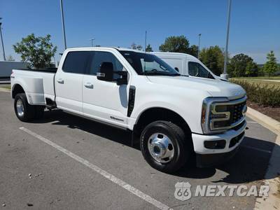 2026 Ford Super Duty F-350 Platinum Crew Cab Long Bed DRW - zdjęcie 4 z 22 - miniatura