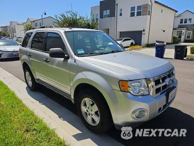 2010 Ford Escape XLT - zdjęcie 4 z 38 - miniatura