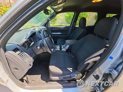 2010 Ford Escape XLT - zdjęcie 6 z 38 - miniatura