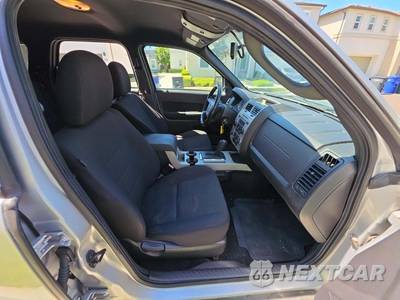 2010 Ford Escape XLT - zdjęcie 18 z 38 - miniatura