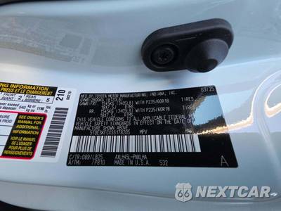 2025 Toyota Sienna Platinum 7-Passenger 120.5" WB - zdjęcie 5 z 27 - miniatura