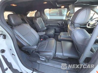 2025 Toyota Sienna Platinum 7-Passenger 120.5" WB - zdjęcie 17 z 27 - miniatura