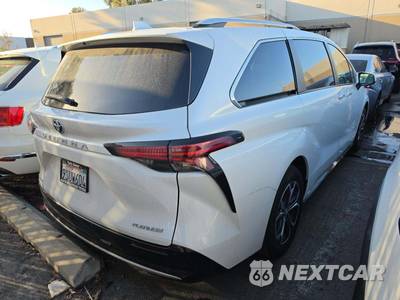 2025 Toyota Sienna Platinum 7-Passenger 120.5" WB - zdjęcie 3 z 27 - miniatura