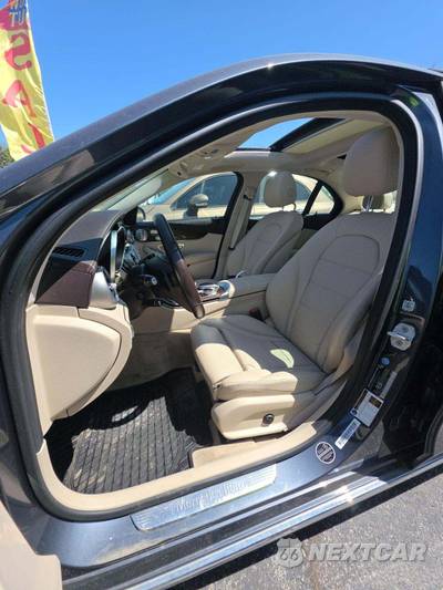 2016 Mercedes-Benz C 300 4MATIC w/Luxury Pkg - zdjęcie 6 z 26 - miniatura