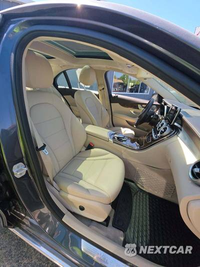 2016 Mercedes-Benz C 300 4MATIC w/Luxury Pkg - zdjęcie 18 z 26 - miniatura