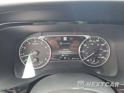 2024 Nissan Pathfinder SL - zdjęcie 6 z 18 - miniatura