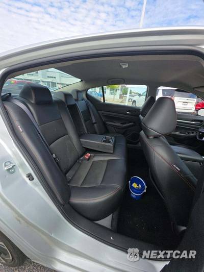 2025 Nissan Altima SR - zdjęcie 13 z 24 - miniatura