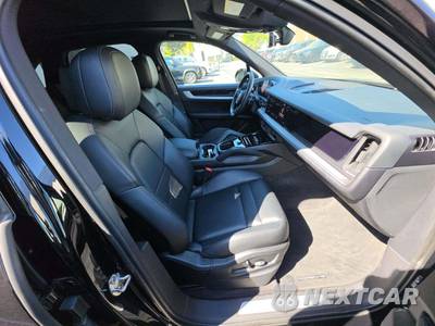 2024 Porsche Cayenne - zdjęcie 18 z 26 - miniatura