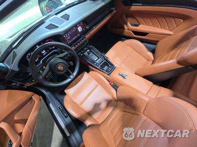 2025 Porsche 911 Carrera Cabriolet - zdjęcie 8 z 26 - miniatura