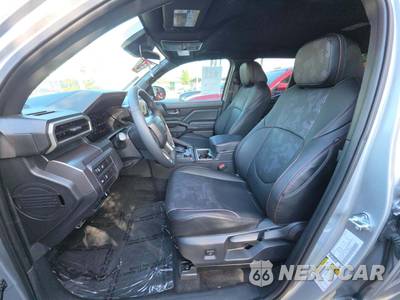 2025 Toyota Tacoma TRD Sport Crew Cab Long Bed - zdjęcie 6 z 27 - miniatura
