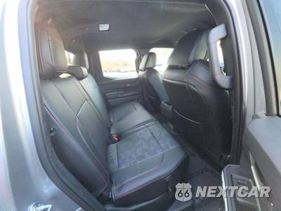2025 Toyota Tacoma TRD Sport Crew Cab Long Bed - zdjęcie 16 z 27 - miniatura
