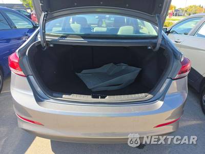 2018 Hyundai Elantra SE Sedan - zdjęcie 14 z 21 - miniatura