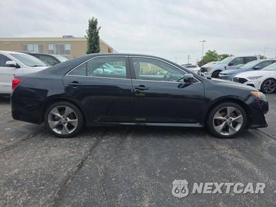 2014 Toyota Camry SE Sport - zdjęcie 4 z 32 - miniatura